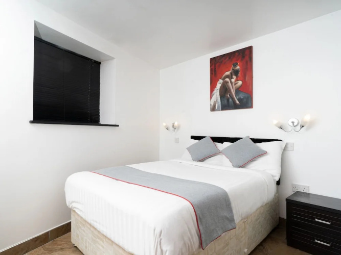 OYO ATZ and H Hotel