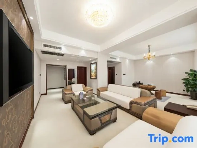 Deluxe Double Suite