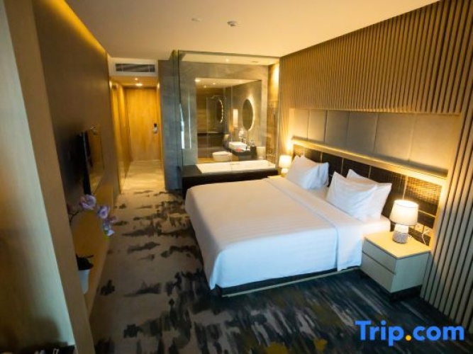 Deluxe Double Suite