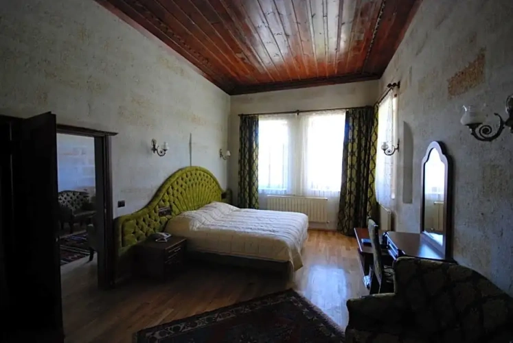 Suite with balcony and with view