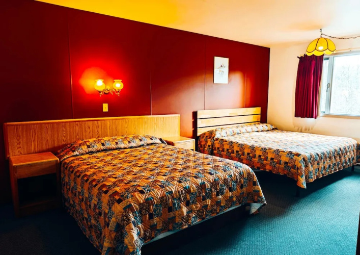 Cozy Corner Motel & Restaurant