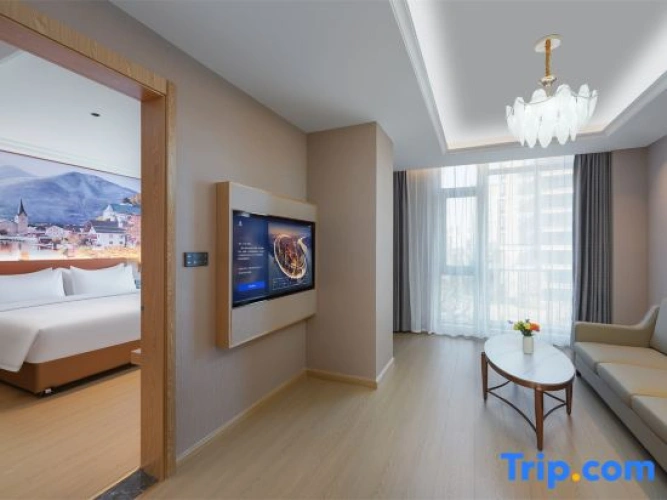 Deluxe Suite