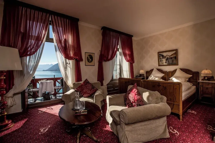 Deluxe Double room with balcony and with lake view