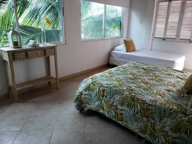 Standard Triple room