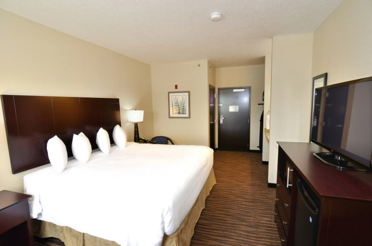 Cobblestone Inn & Suites - Holstein