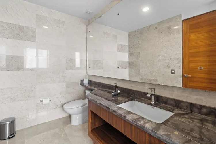 Blue Horizon Luxury Condo