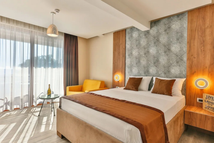 Sunset hotel & beach
