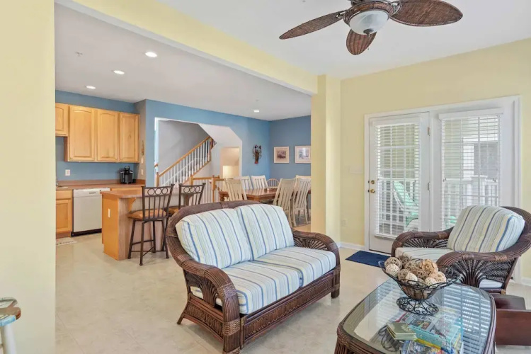 Creekside Getaway Stay for 8