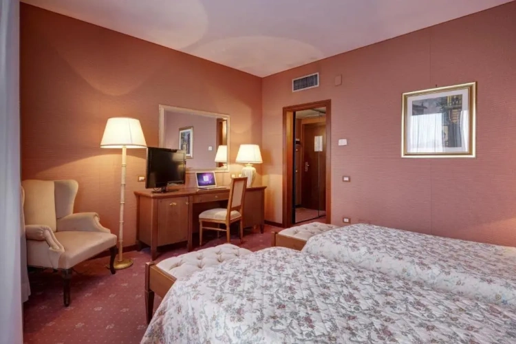 Twin room