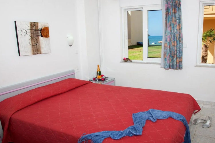 Ermis Suites
