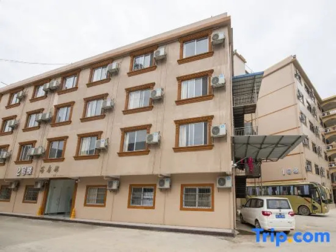 Guicun River Hotel