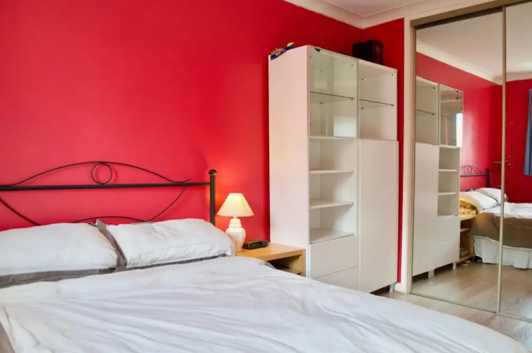 2 Bedroom Edinburgh Flat With Castle Views