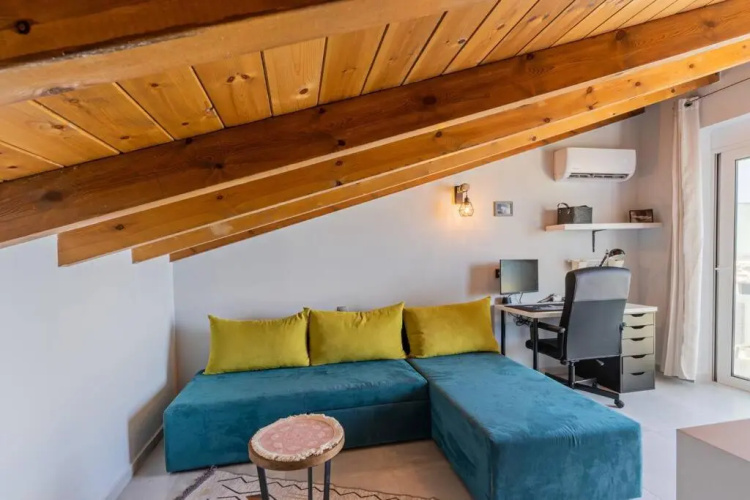 Leon Suite, seafront residence!