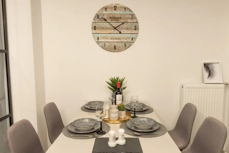 Our Cosy Home - At001