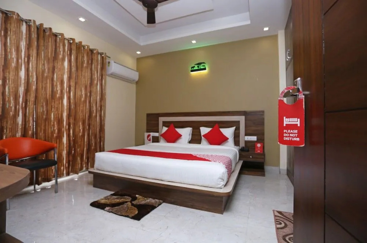 OYO 23659 Faris Residency