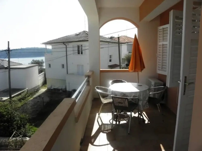 Apartment with balcony