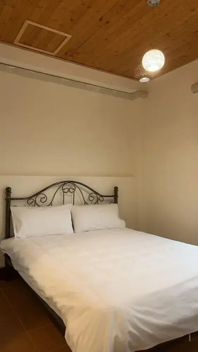 Secret base B&B