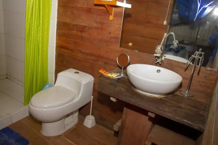 Don Jaime Hostel \/