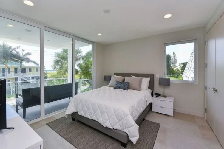 641 Bch Rd The Lookout by Beachside Mgt