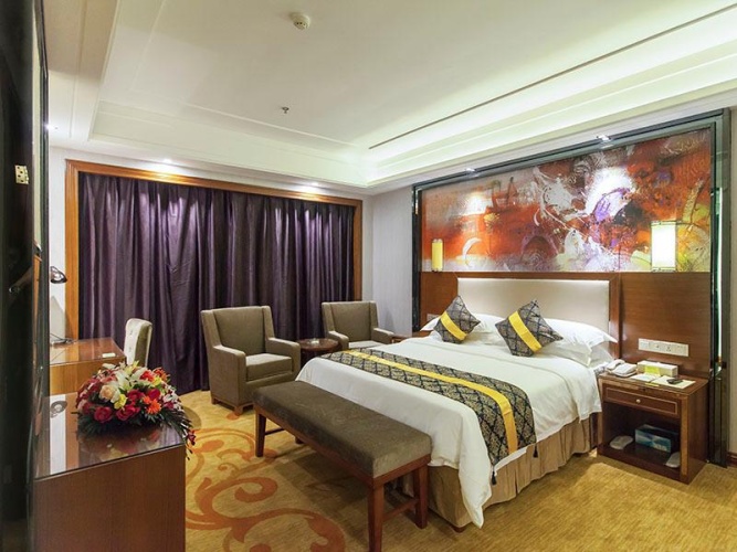 Deluxe Suite