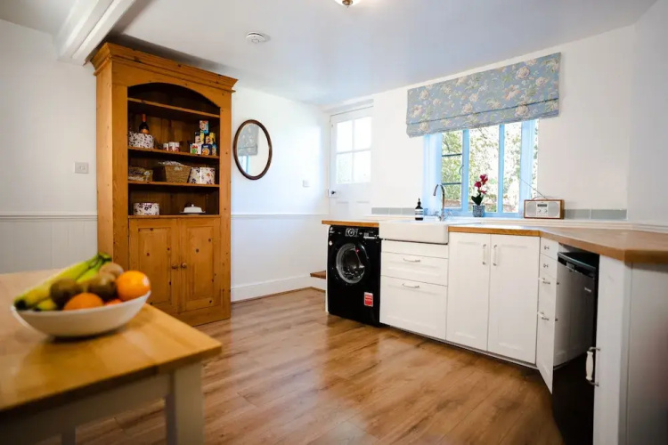Hovell Hall B&B