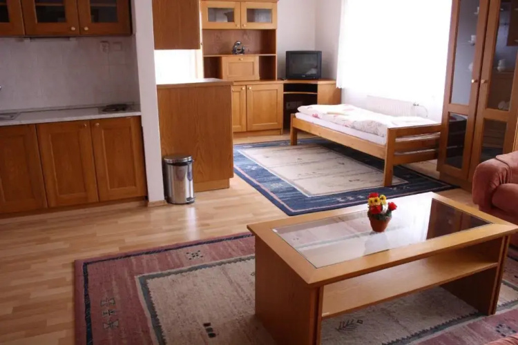 Boarding House Koras