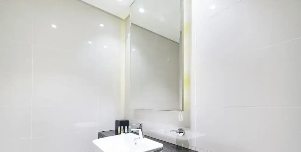 LUX The Bays Edge Canal View Suite