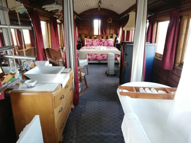 Fiordland Carriage