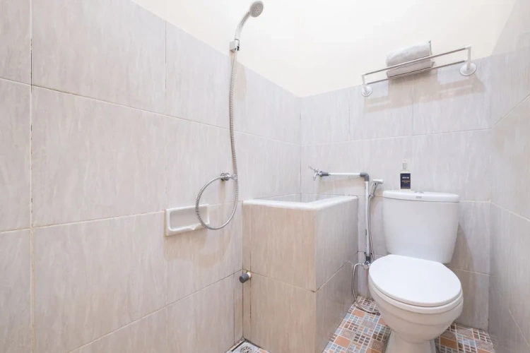 Economy Triple room