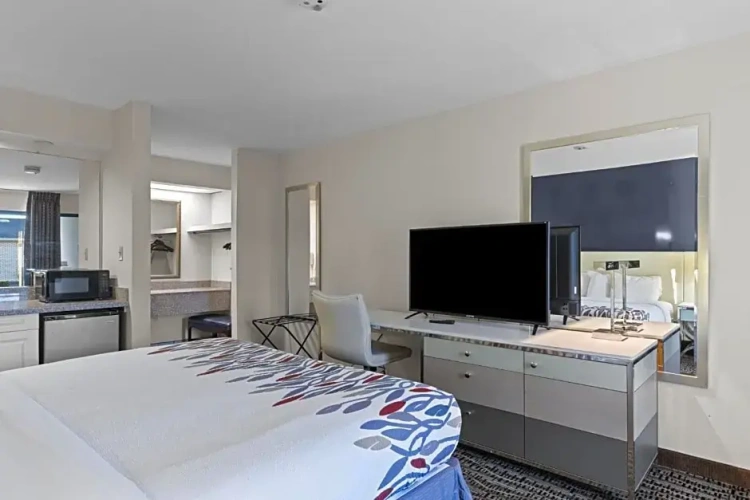 Deluxe Family Suite