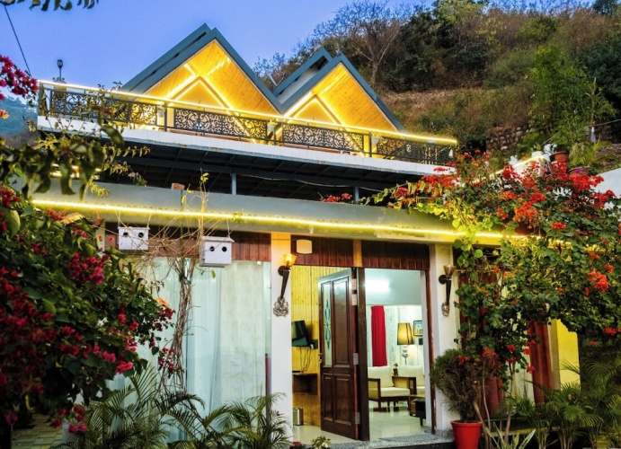 2 Bedrooms Premium Villa