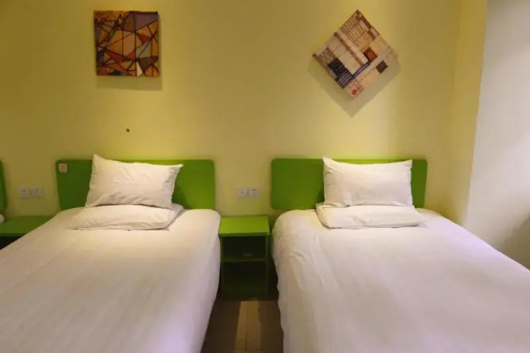 Home Inn Dabaishu