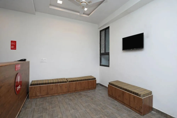 OYO 10176 Hotel Bluebell