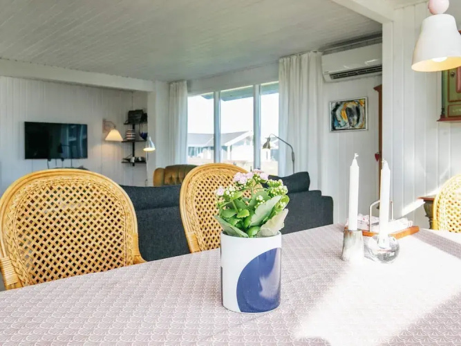 6 Person Holiday Home in Saeby-by Traum
