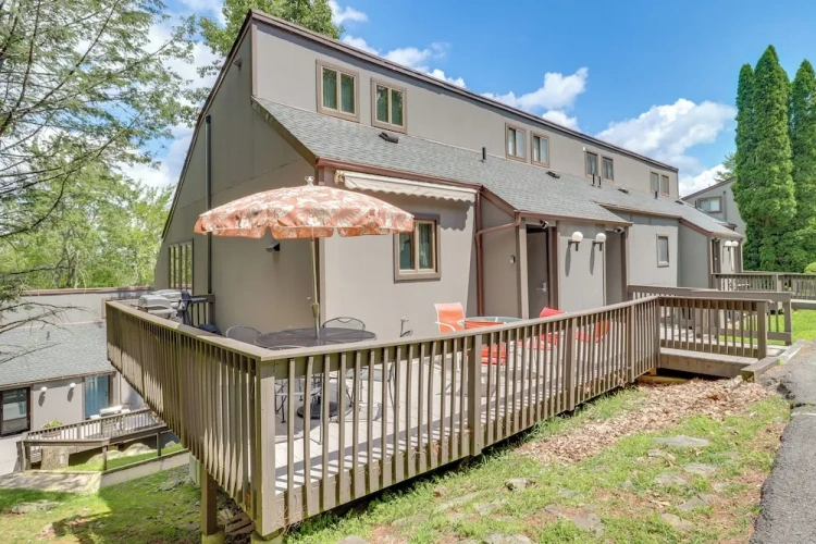 3 Bedrooms Apartment