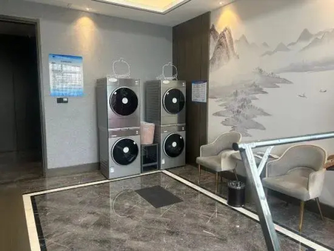 Yangzi International Hotel