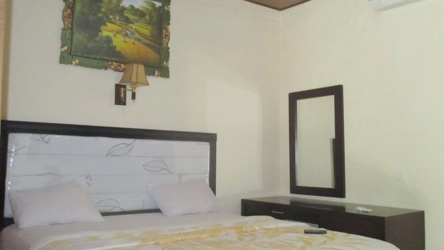 Adus Beach Inn