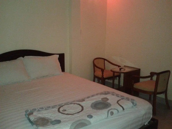 Nhat Nhat Hotel