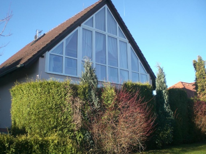 Apartment with garden view