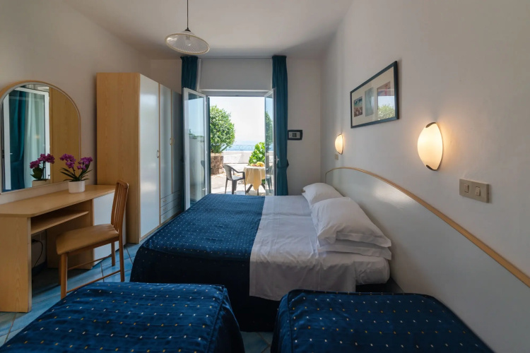 Hotel Villa Ireos