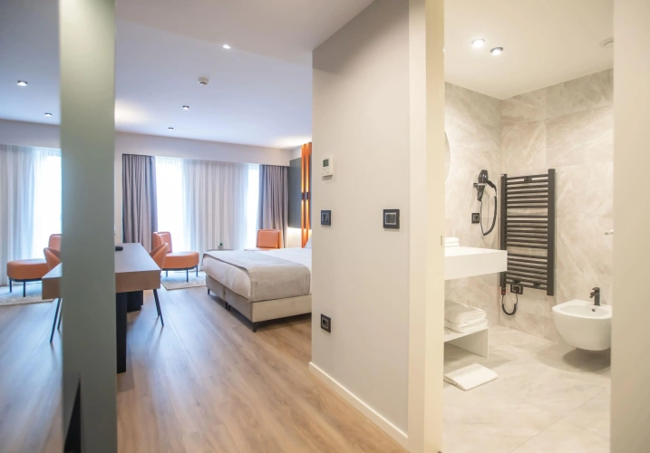 2 Bedrooms Standard Double room with city view