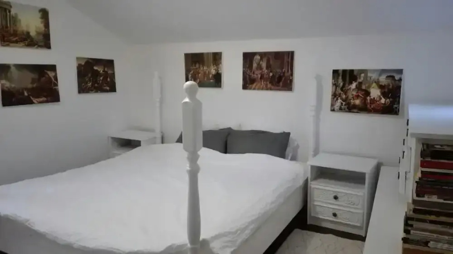 Lili's House