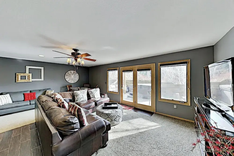 14B Larson Lane Home