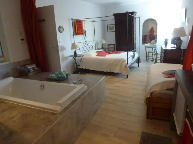 Standard Family room