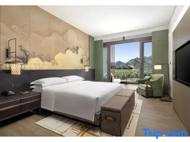 2 Bedrooms Family Suite with river view