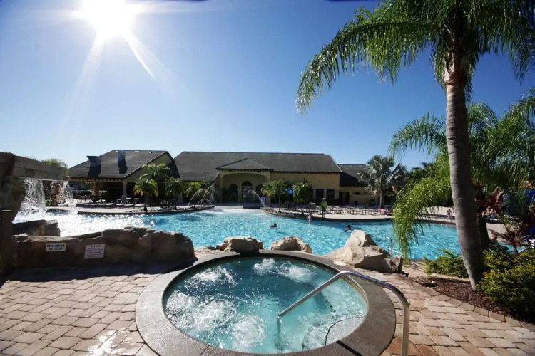 Paradise 4Bd w Private Pool Waterpark 8951