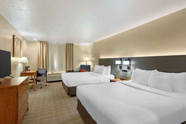 Standard Quadruple room