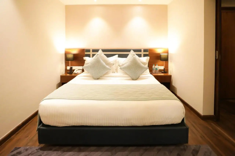 Regenta Suites Gurugram, Sector 49 Sohna Road