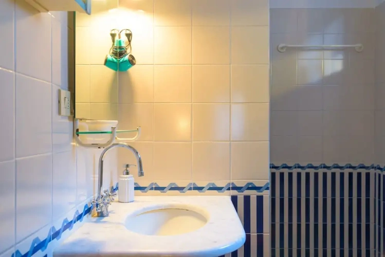 3 Bedrooms Apartment