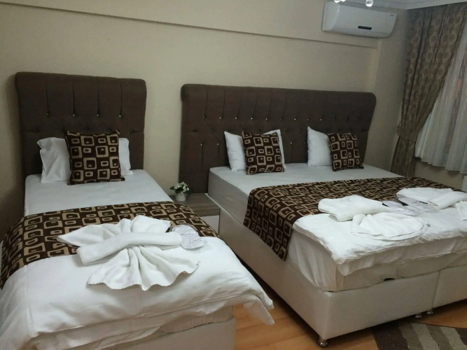 Black Bird Suite Hotel